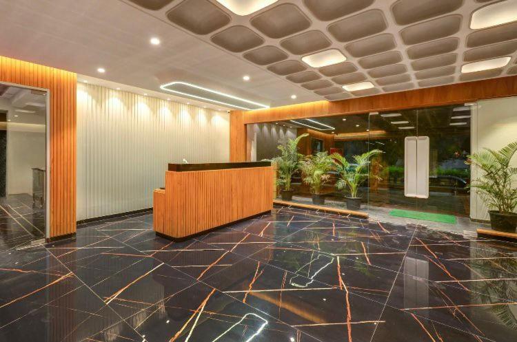 Pinnacle Grand Hotel Ahmedabad Extérieur photo