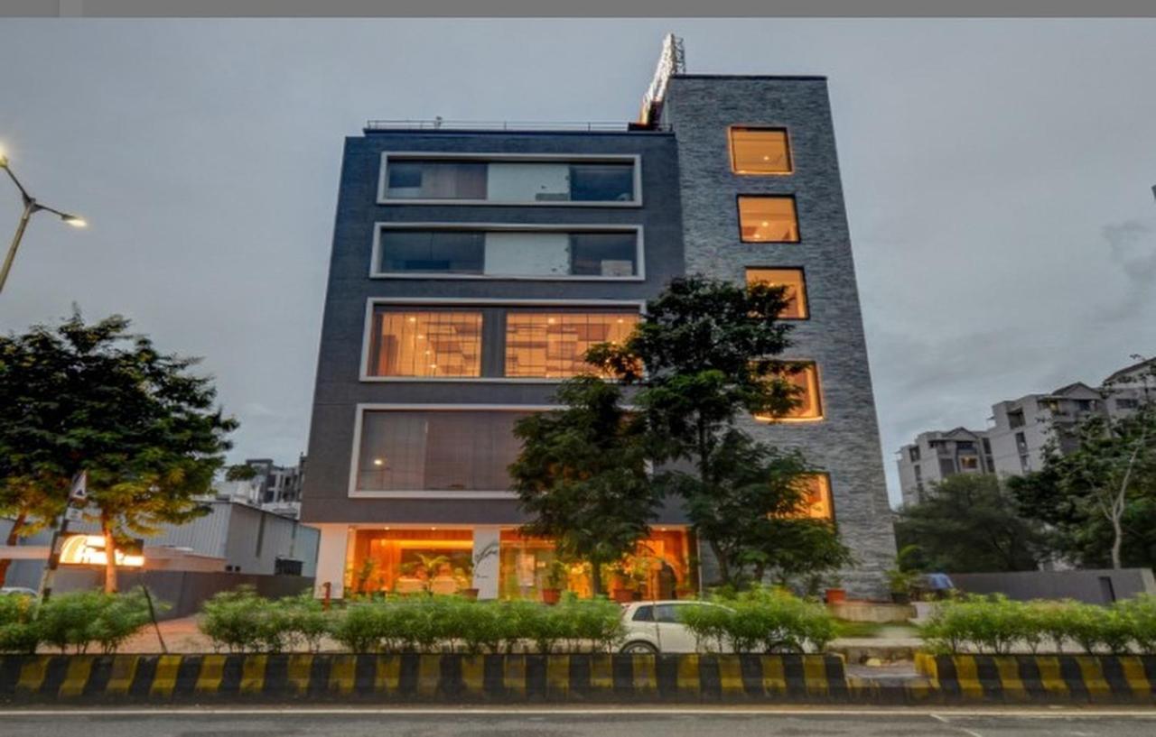 Pinnacle Grand Hotel Ahmedabad Extérieur photo