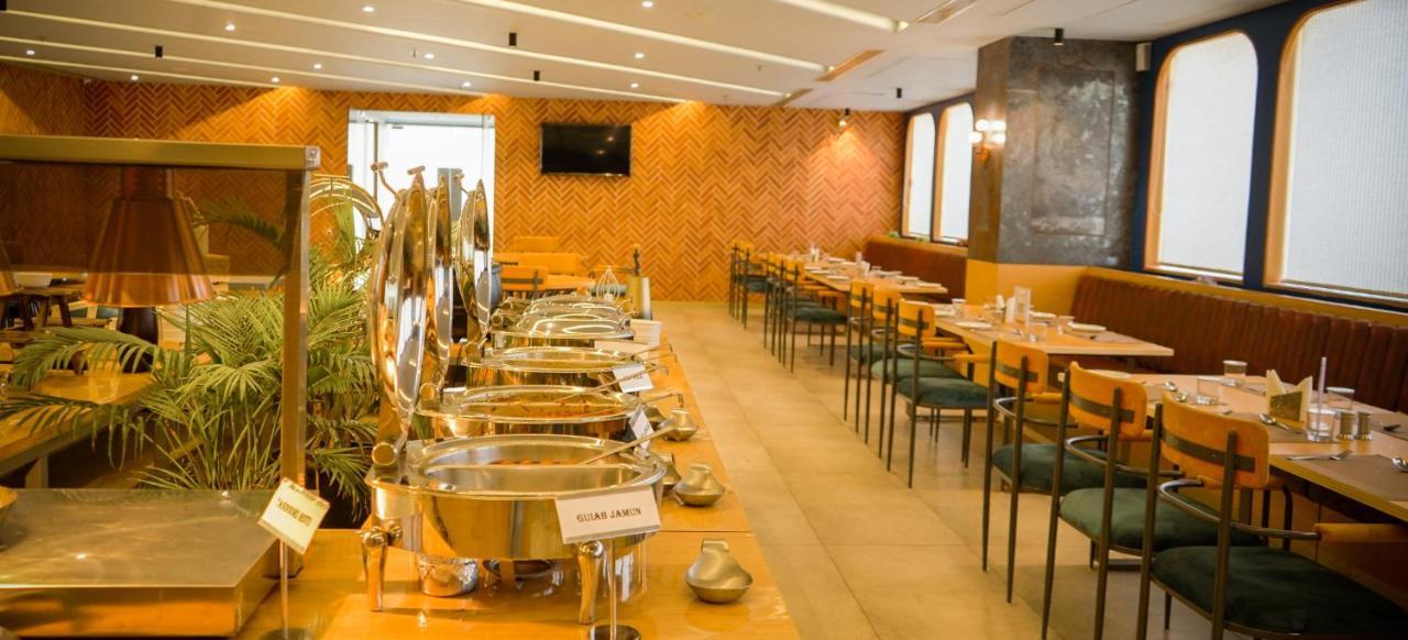 Pinnacle Grand Hotel Ahmedabad Extérieur photo
